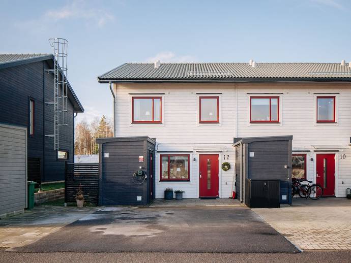 5 rok · 106 m² · Båtvägen 12