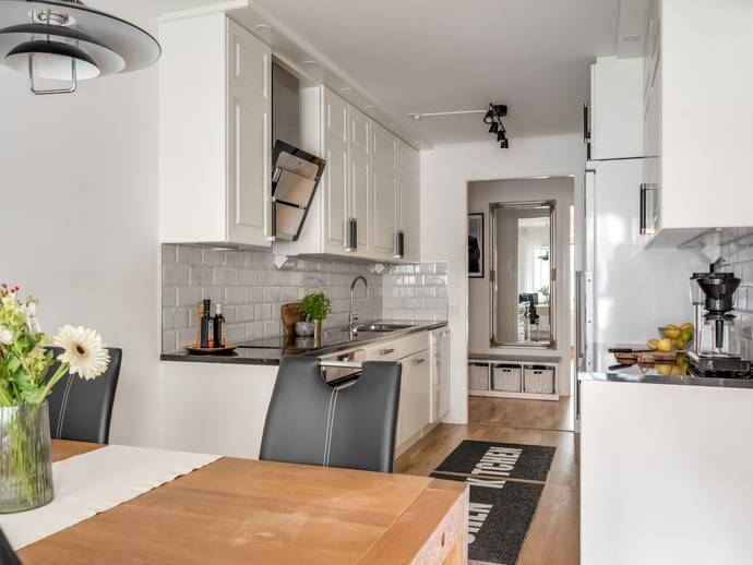3 rok · 80 m² · Karlagatan 34A