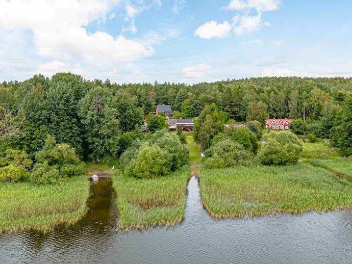 7 rok · 110 m² · Harry Martinsons väg 13