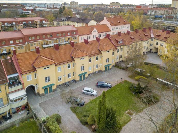 1 rok · 44,5 m² · Hedlundsgatan 12C