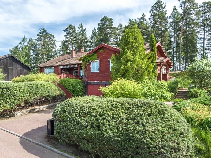 7 rok · 162 m² · Beckoxvägen 4