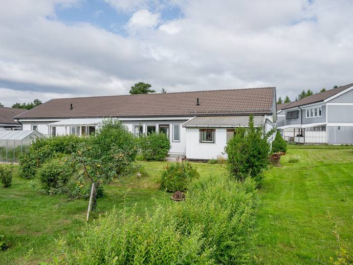 3 rok · 97,9 m² · Jakträttsvägen 35