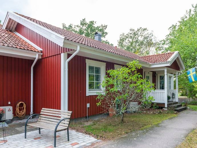 3 rok · 92 m² · Norra korpemåla 215