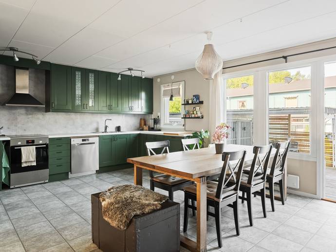 4 rok · 108 m² · Kärrvägen 55