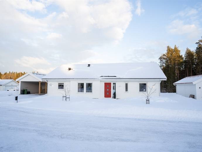 6 rok · 144 m² · Falkfångarvägen 41