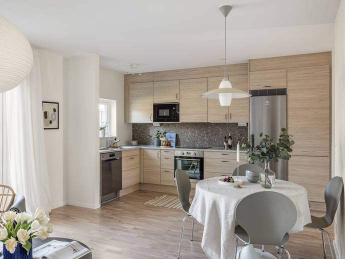 2 rok · 54 m² · Häggatan 10