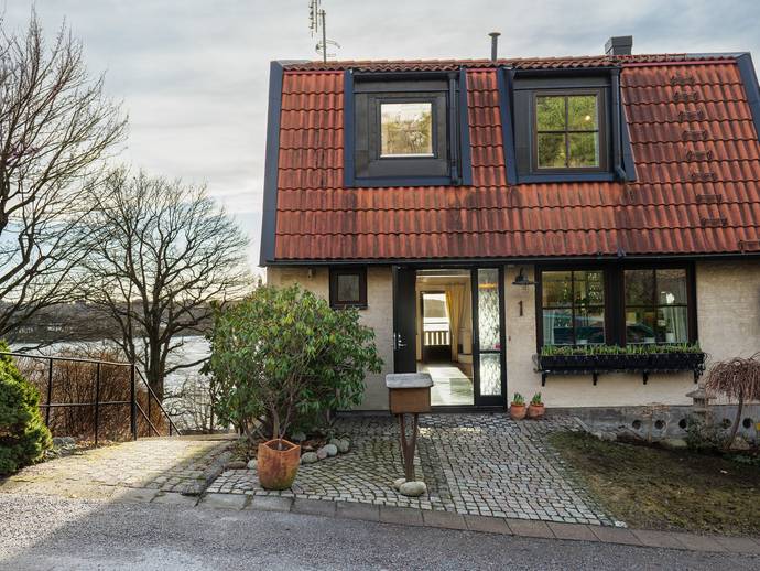 5 rok · 161 m² · Värdshusslingan 1