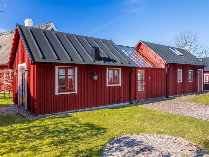 2 rok · 40 m² · Varegårdsvägen 8C