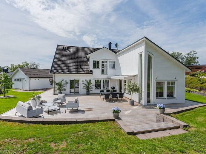7 rok · 216 m² · Björngatan 4