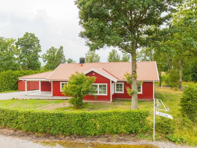 4 rok · 137 m² · Gösslunda Åsledet 4