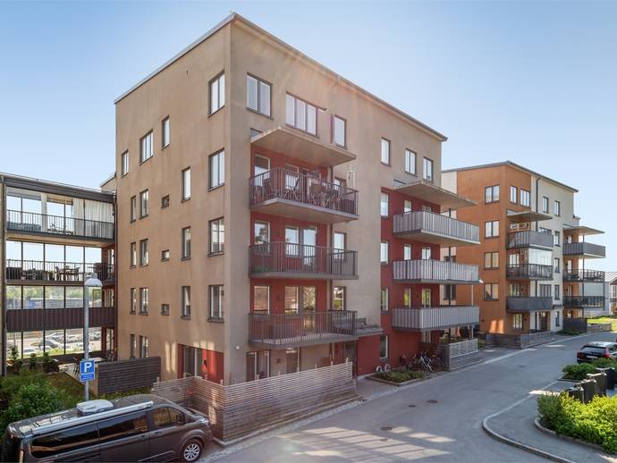 3 rok · 72 m² · Runvägen 9