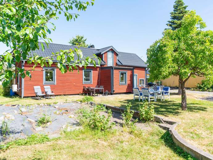 50 m² · Folkparksvägen 24A