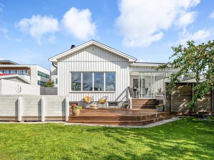 7 rok · 98 m² · Mariesjövägen 30