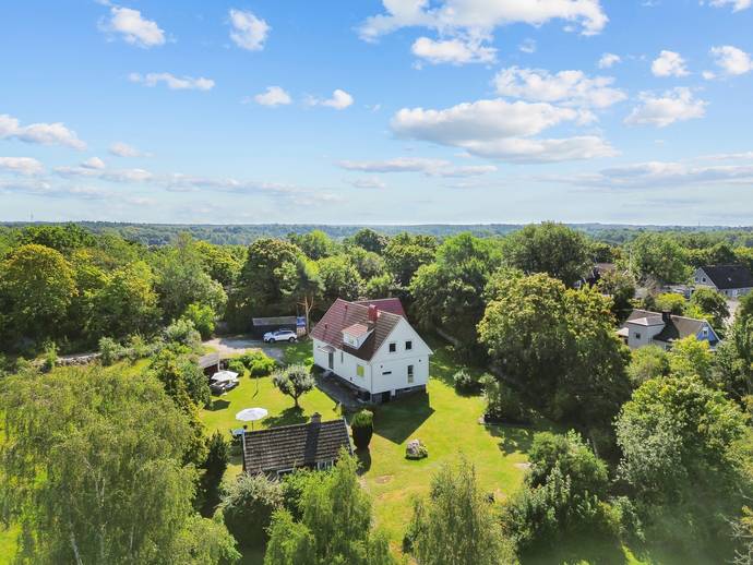6 rok · 170 m² · Nämndstigen 4