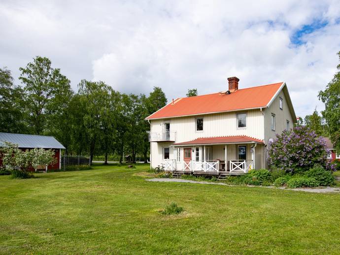 6 rok · 218 m² · Alsen 121