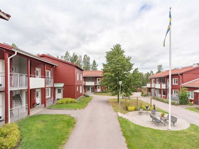 4 rok · 101,5 m² · Jones väg 30