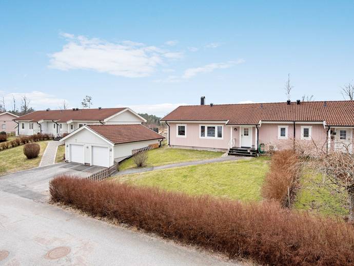 3 rok · 96 m² · Solhöjdsvägen 33