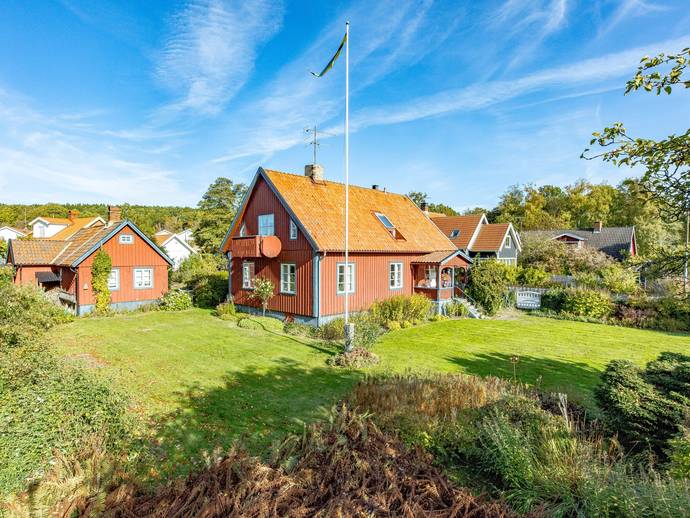 6 rok · 142 m² · Källvägen 9