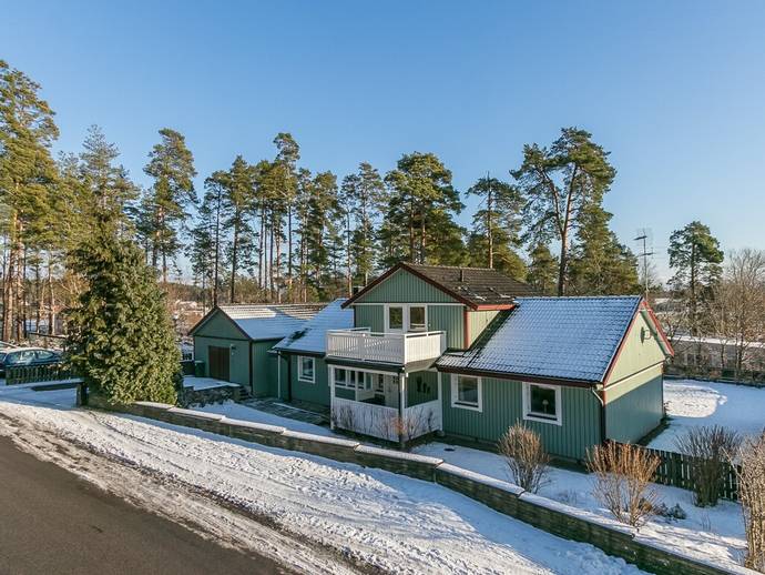 7 rok · 168 m² · Hedströms väg 4