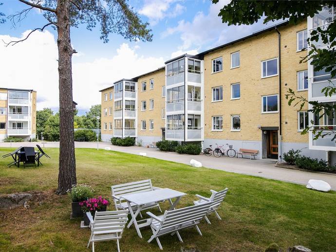 2 rok · 60 m² · Älgbacken 3B, BV