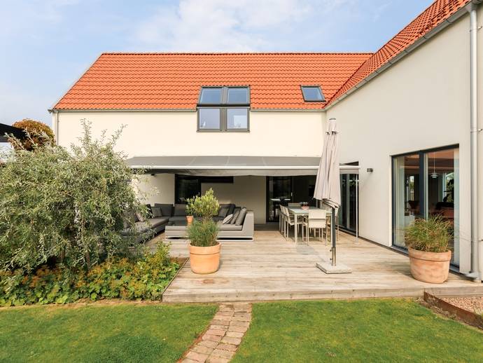 6 rok · 234 m² · Stjärneholmsgatan 9