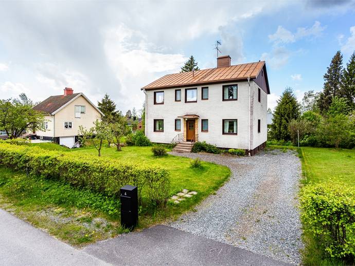 8 rok · 182 m² · Bergdahlsvägen 4