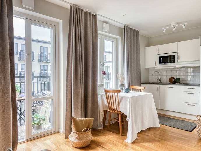1 rok · 27 m² · Diktarvägen 13