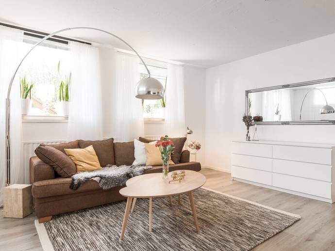 2 rok · 63 m² · Fältjägarvägen 32