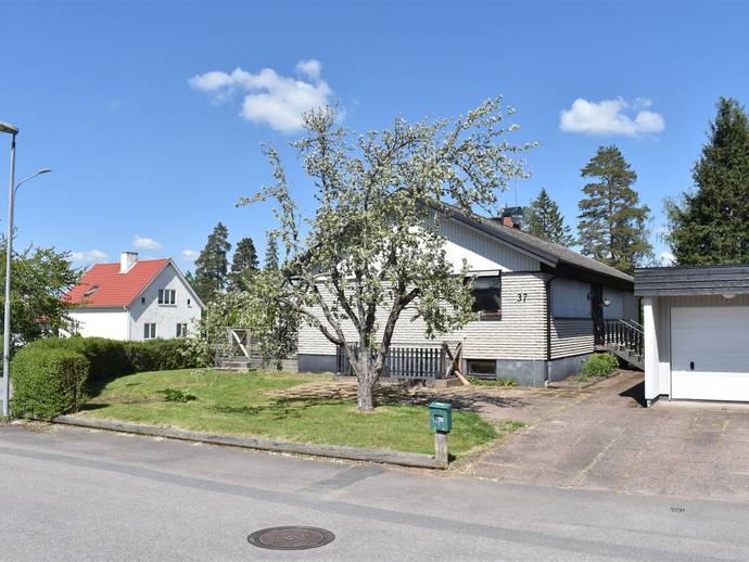 6 rok · 104 m² · Ekstigen 37