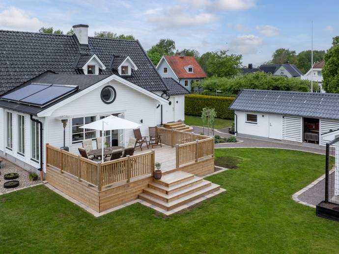 6 rok · 142 m² · Nyponvägen 17