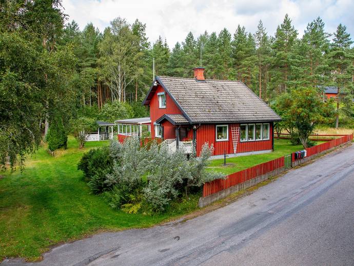 4 rok · 97 m² · Vassemåla 142 och 144