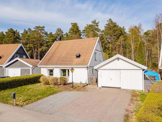 5 rok · 145 m² · Karlebyvägen 18