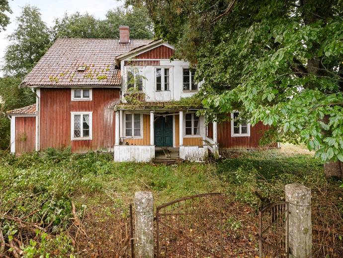 140 m² · Tidersrum -  Det stora röda huset