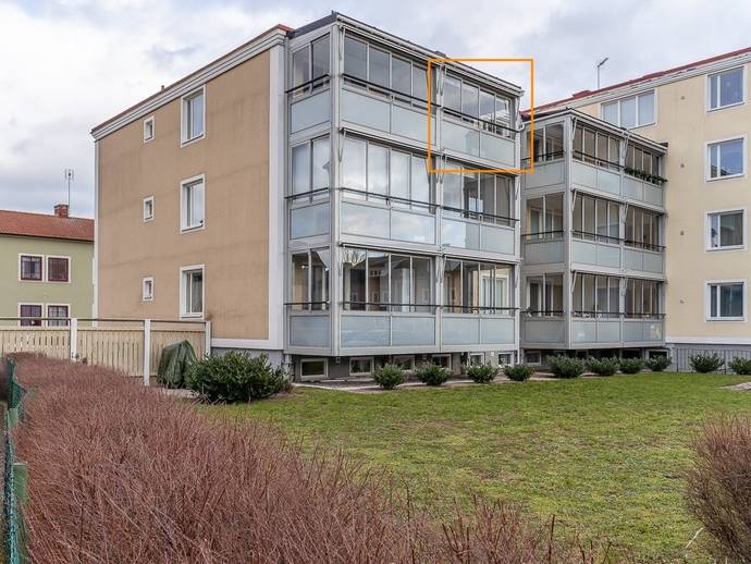 1 rok · 40,6 m² · Hallströmsgatan 40