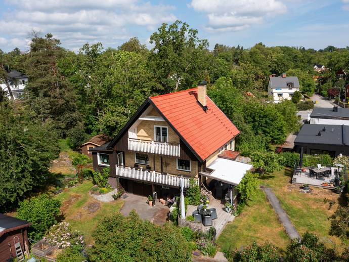 6 rok · 141 m² · Vårdkasevägen 6A