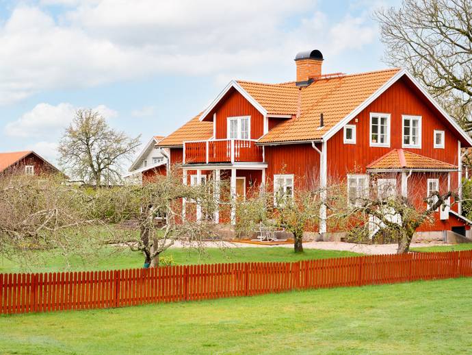 6 rok · 162 m² · Häljesta 5