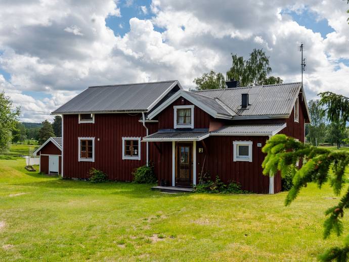 4 rok · 98 m² · Kyrkvägen 14