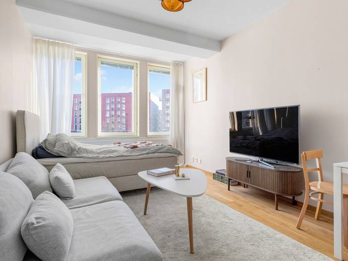 1 rok · 25,5 m² · Armégatan 8