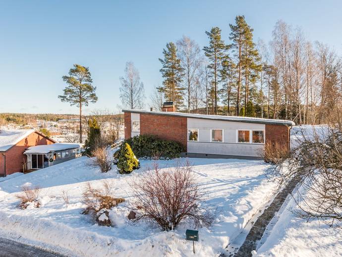 4 rok · 104 m² · Södra vägen 43