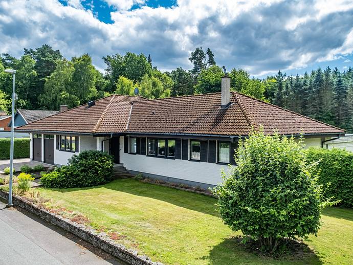 6 rok · 147 m² · Stenkullavägen 10