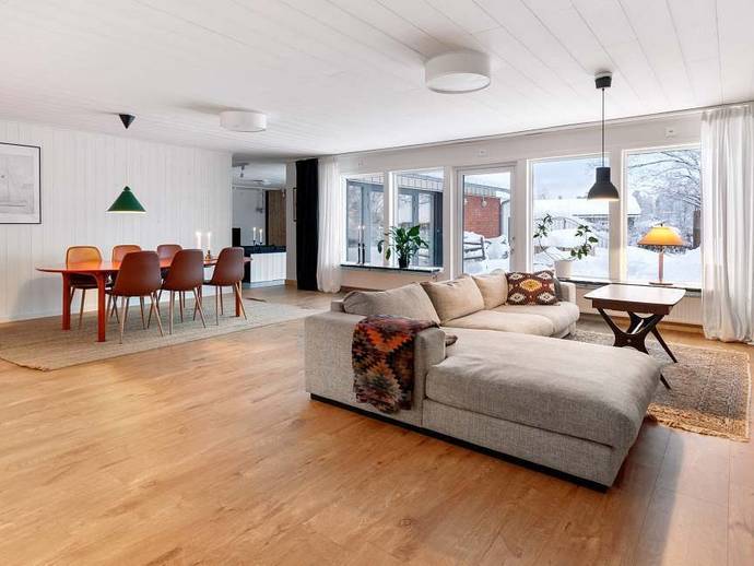 6 rok · 205 m² · Rågvägen 2