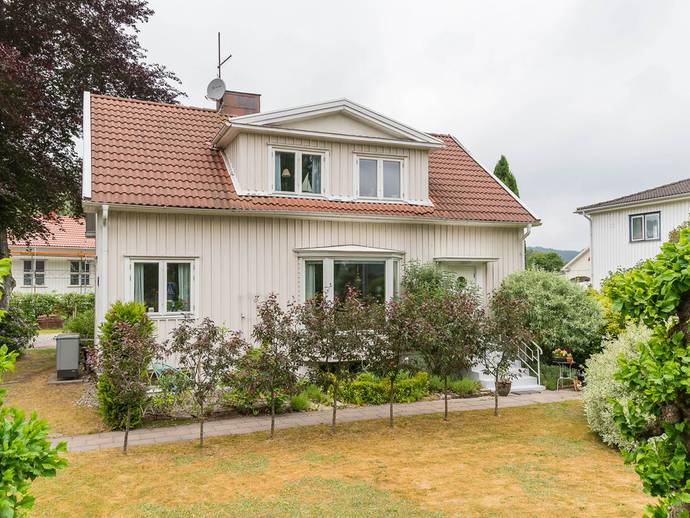 130 m² · Reflevägen 2