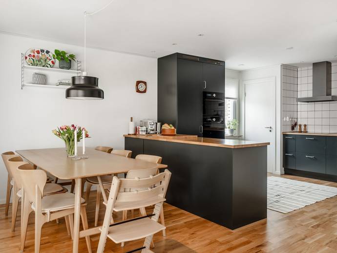 4 rok · 90 m² · Hovvägen 5