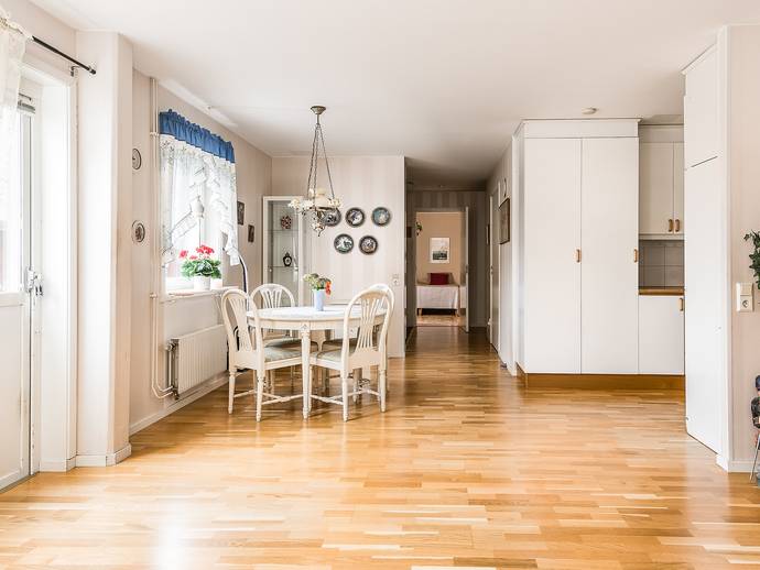 2 rok · 78,5 m² · Färjevägen 27 G