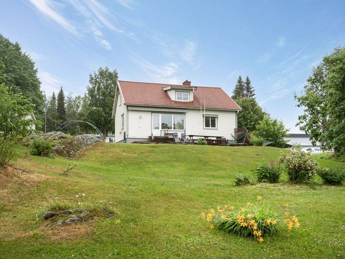 6 rok · 124 m² · Skolvägen 11