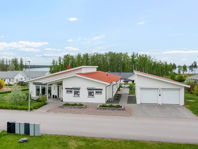 6 rok · 186 m² · Strandskogen 10