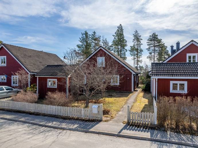 6 rok · 146 m² · Slädvägen 11