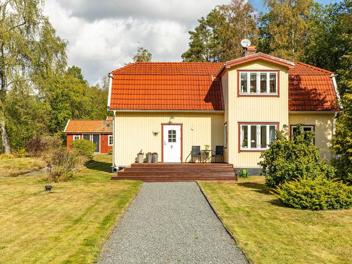 4 rok · 85 m² · Jäleviken Skogsbacken 1