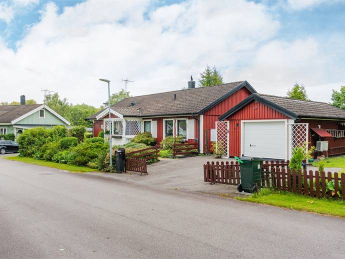 4 rok · 110 m² · Humlegårdsvägen 8