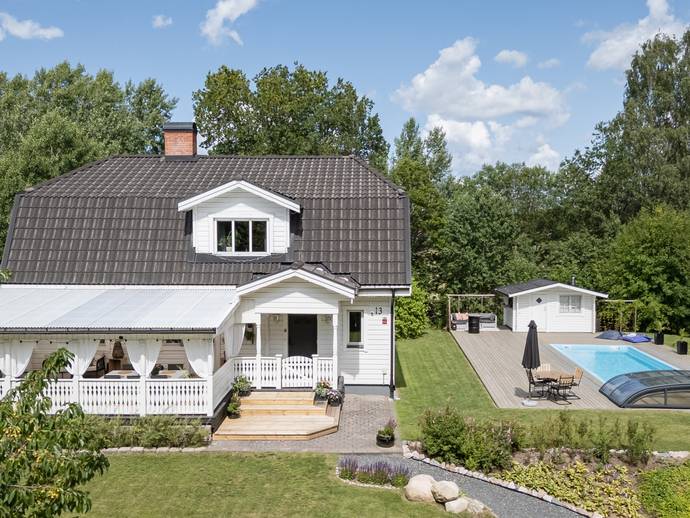 8 rok · 170 m² · Sikvägen 13